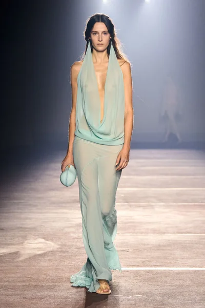 Look 39